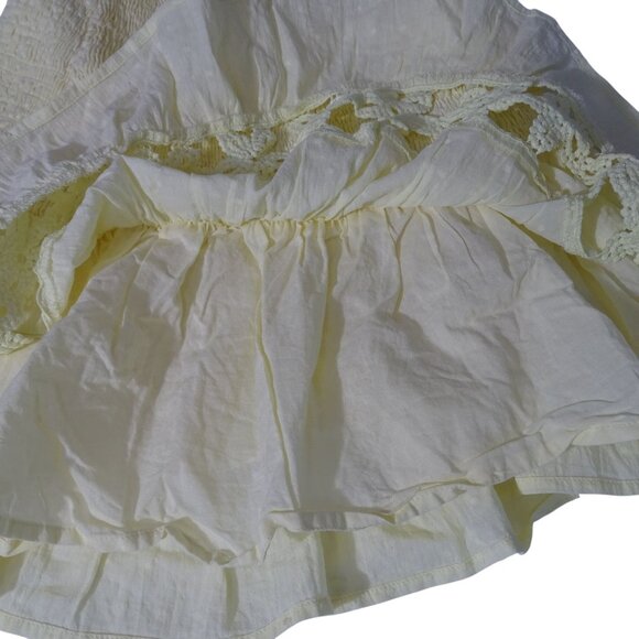 We're All Pretty Girls Yellow Smocked Ruffle Mini Skirt Women Size M Lined - Picture 5 of 11
